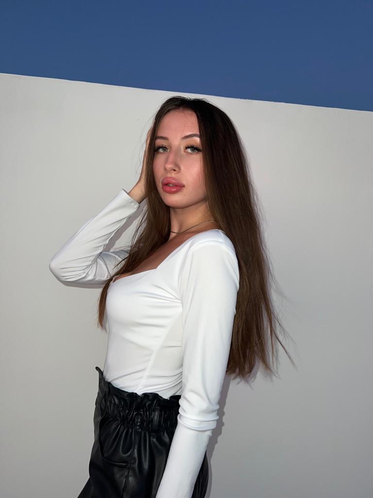 Модель Вероника